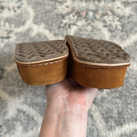 Birkenstock LUTRY Premium Seude Clogs in Mink - Picture 9 of 10